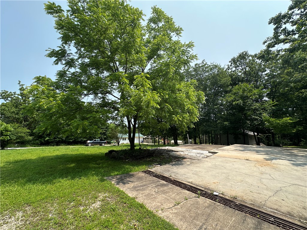 main property photo 13