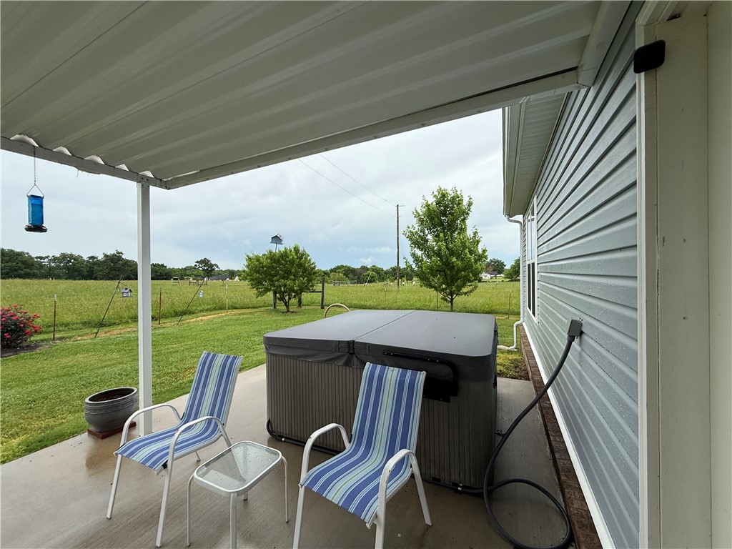 main property photo 13