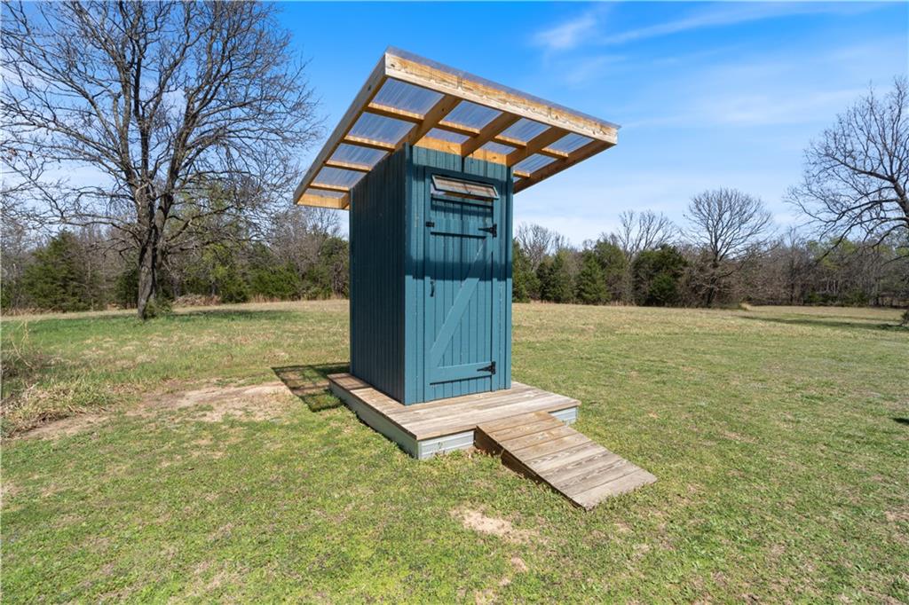 main property photo 25