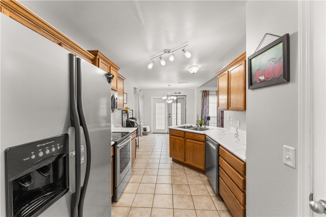 main property photo 17