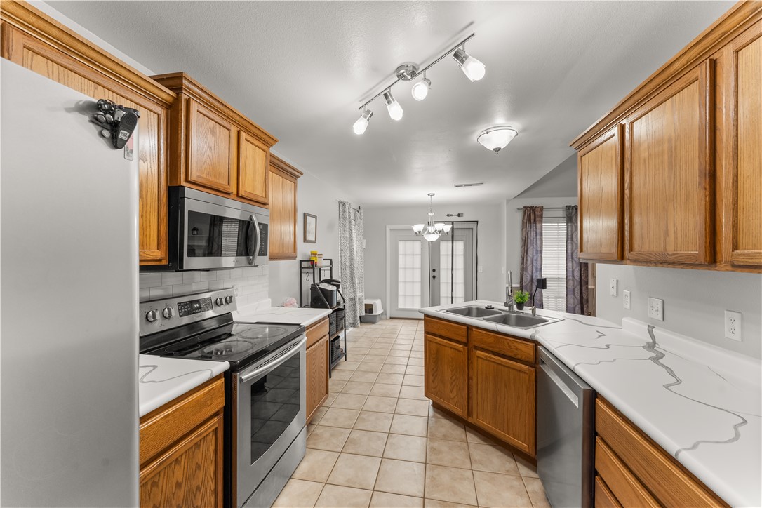 main property photo 18