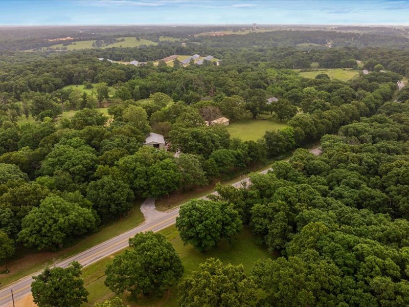 main property photo 4