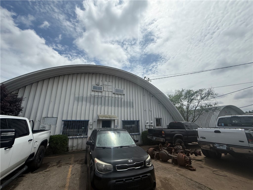 main property photo 4