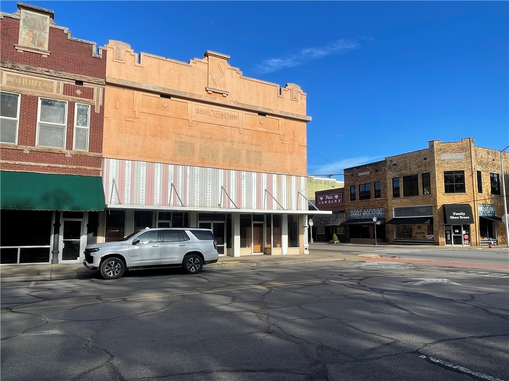main property photo 8
