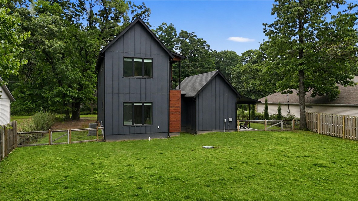 main property photo 26