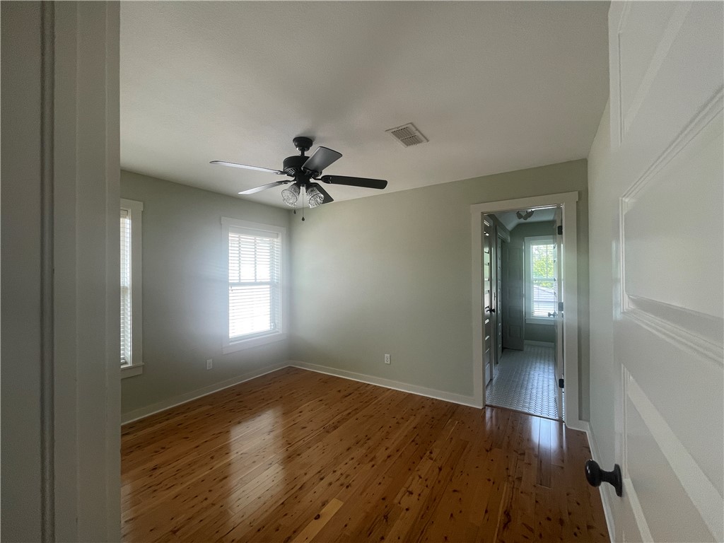 property viewer photo 10