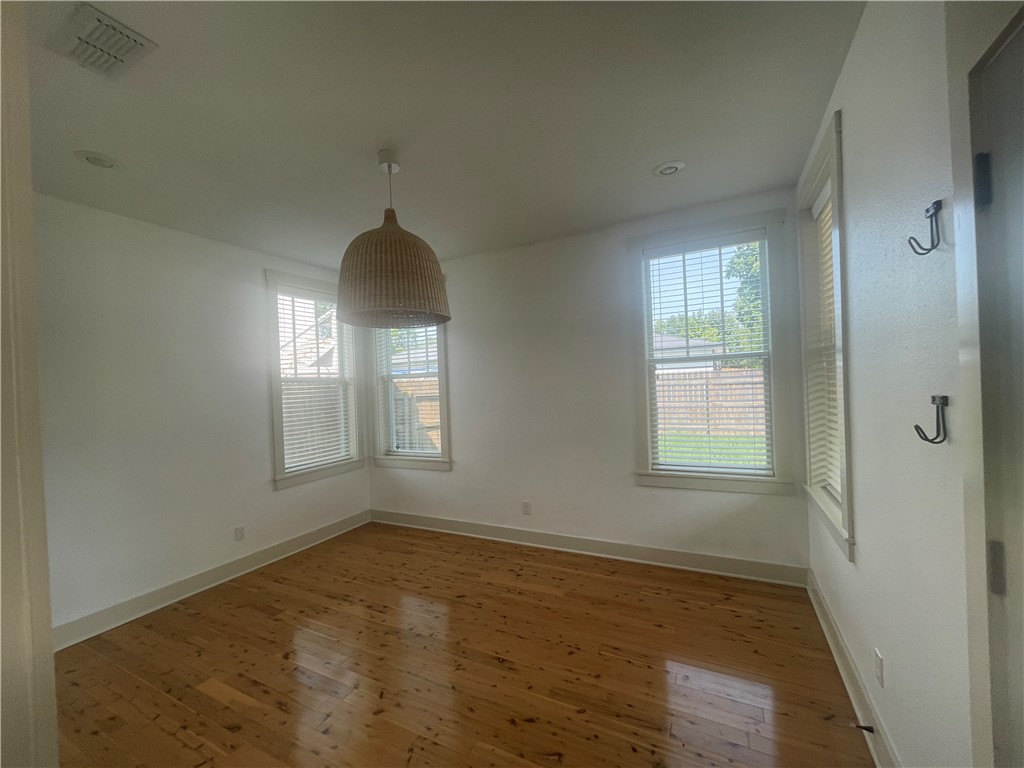 property viewer photo 6