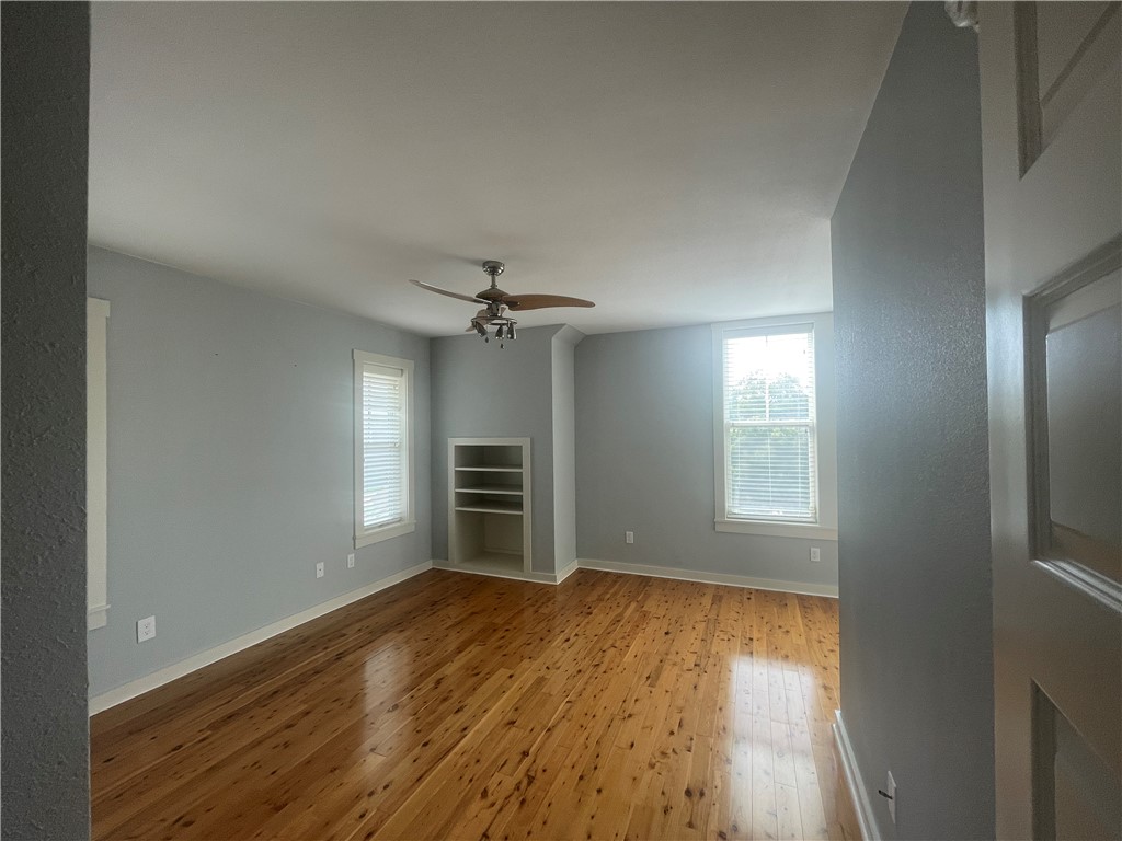 property viewer photo 9