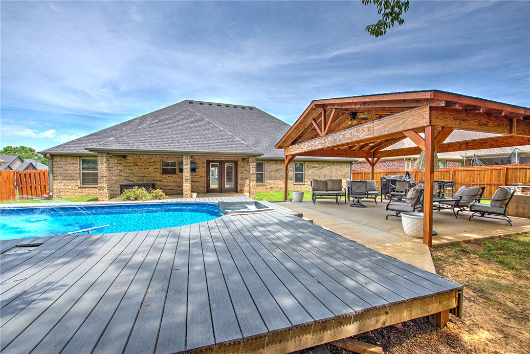 main property photo 29