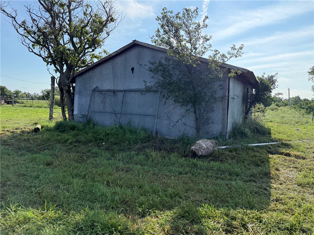 main property photo 8