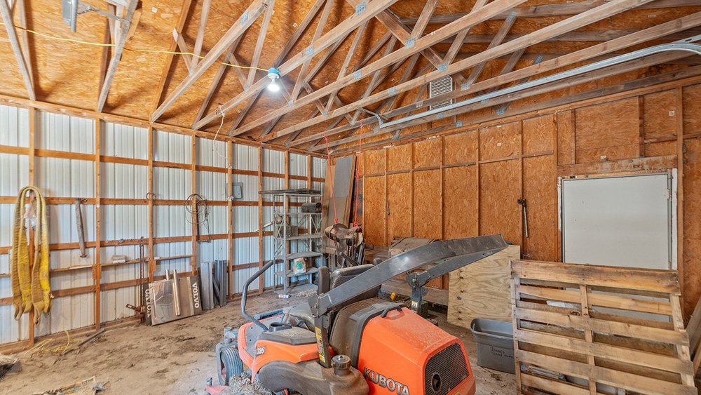main property photo 51