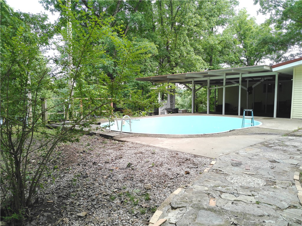 main property photo 14