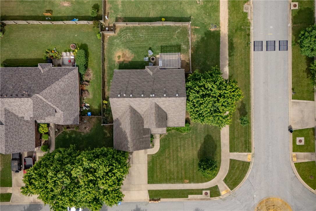 main property photo 16