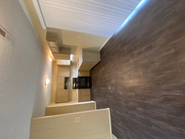 property viewer photo 3