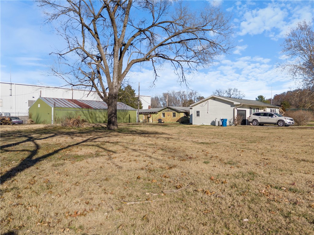 main property photo 9