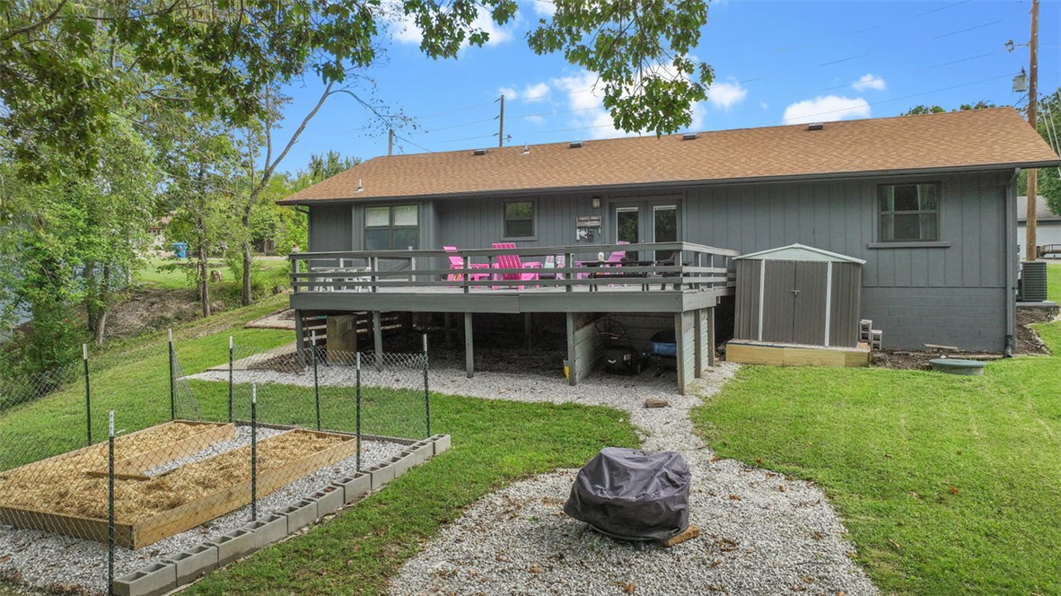 main property photo 22