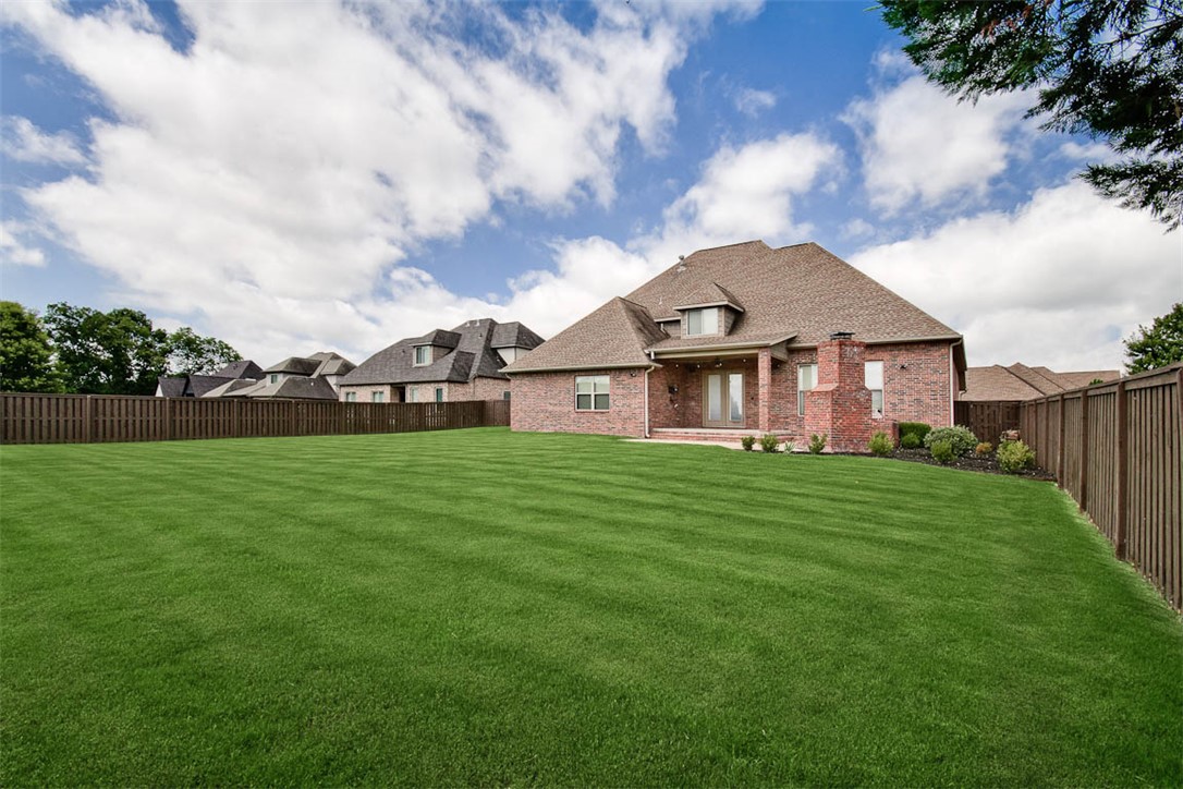 main property photo 28