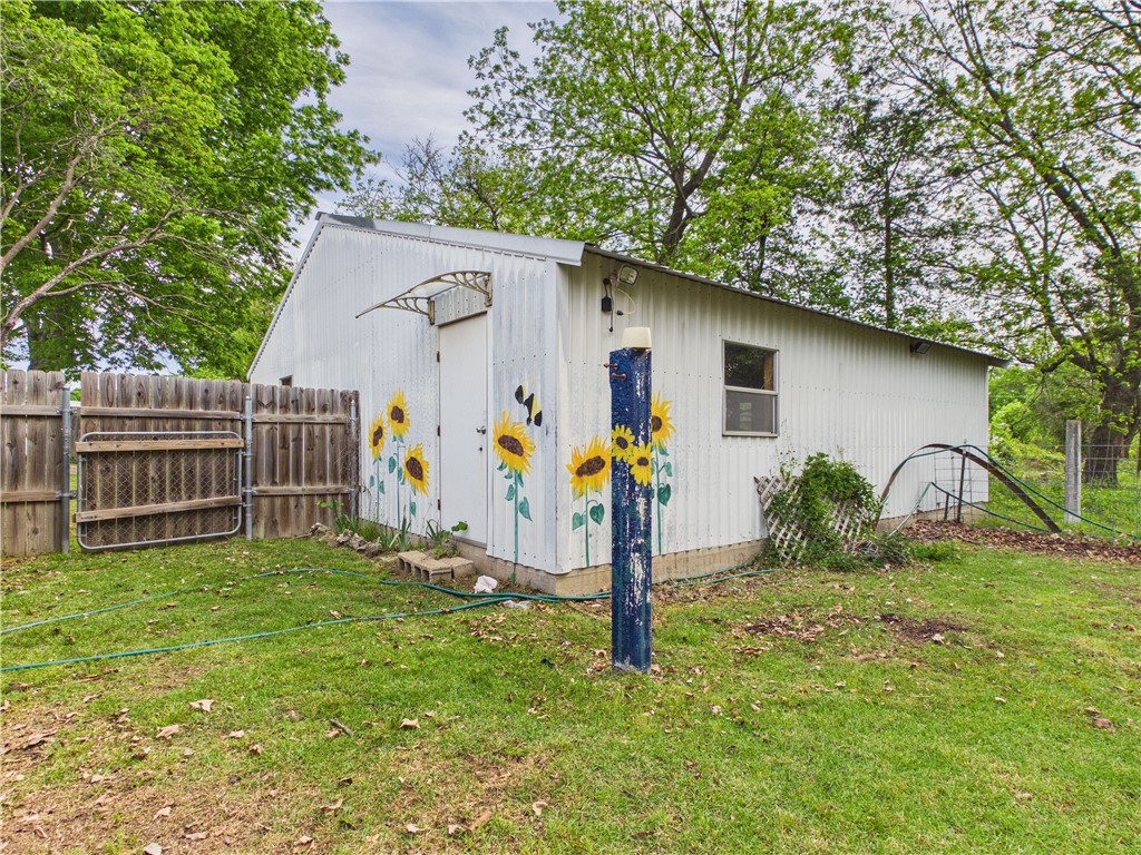 main property photo 7