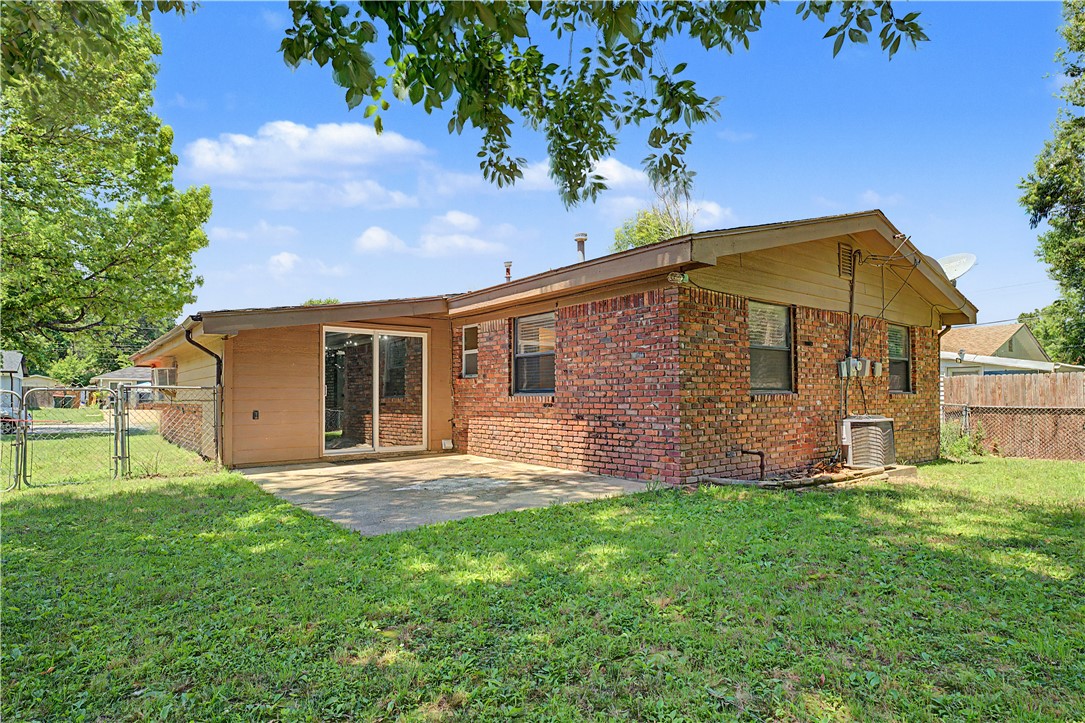main property photo 17