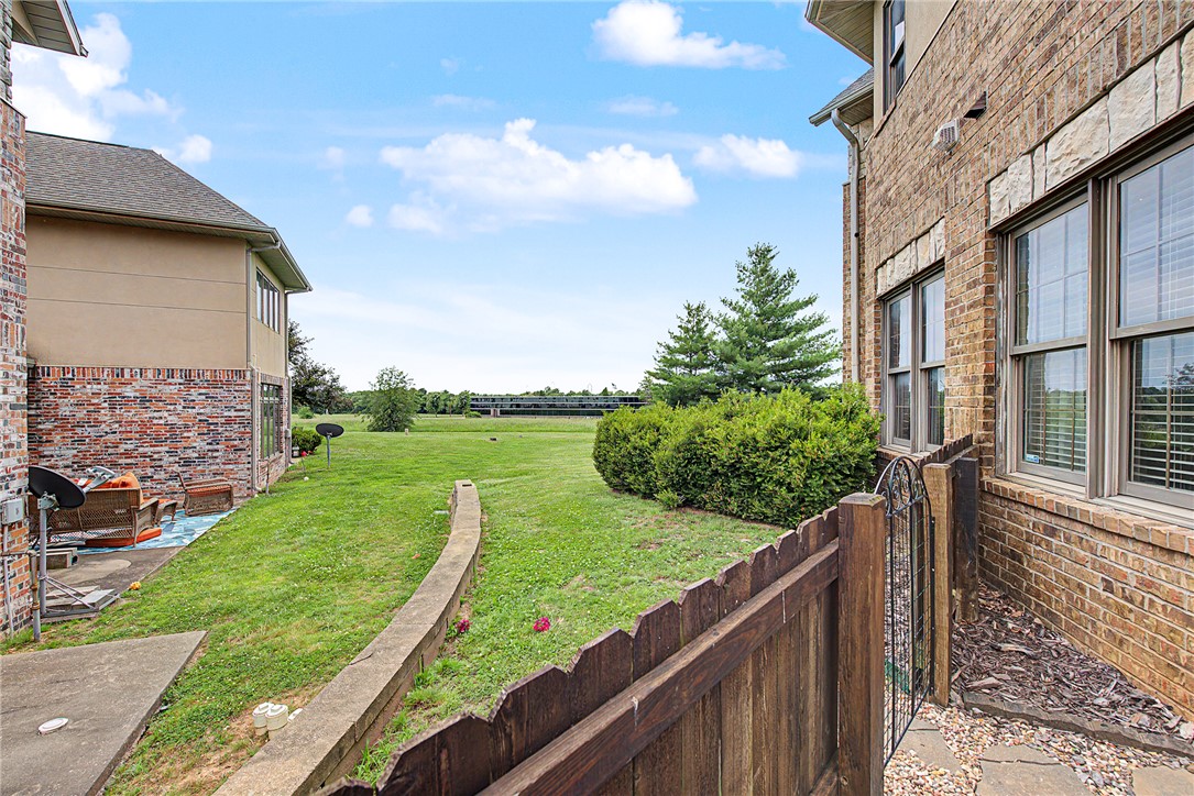main property photo 25
