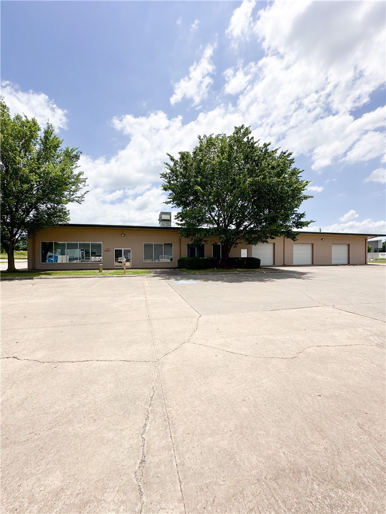 main property photo 12