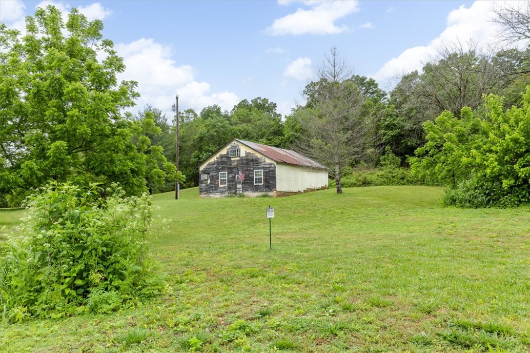 main property photo 24