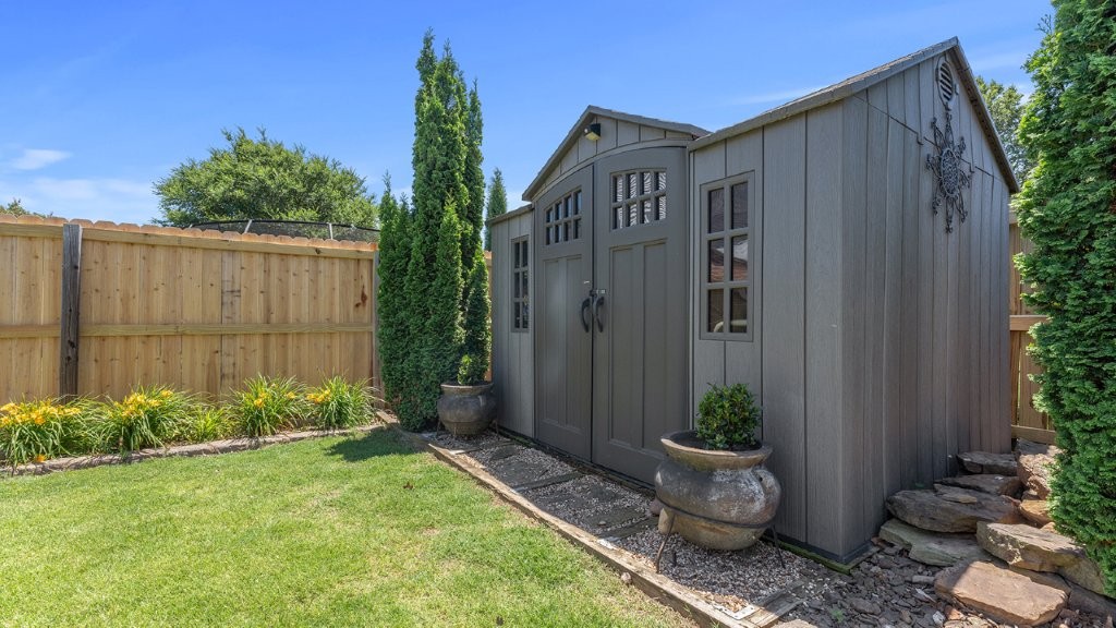 main property photo 58