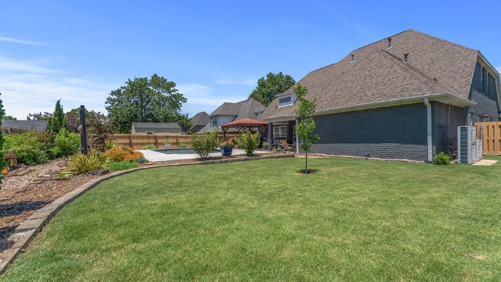 main property photo 59