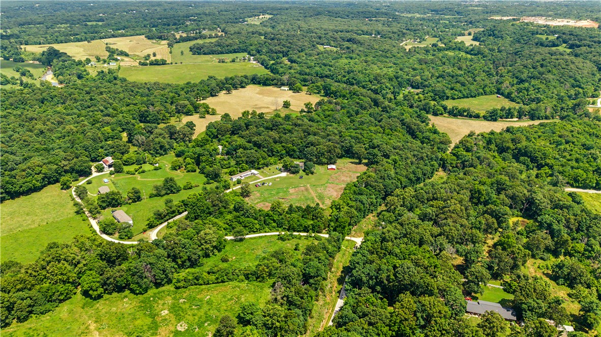 main property photo 31