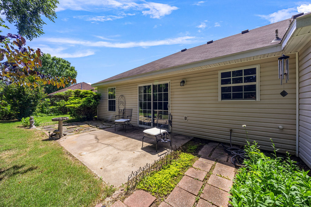 main property photo 17