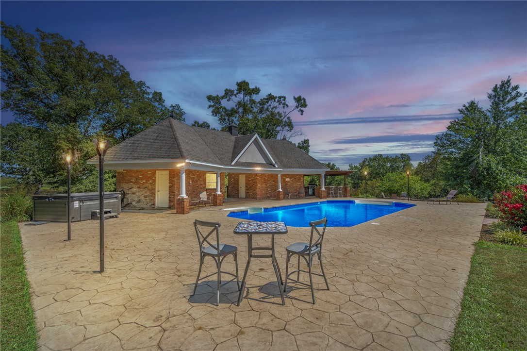 main property photo 6