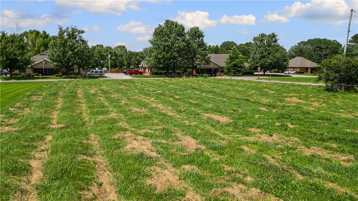 main property photo 15