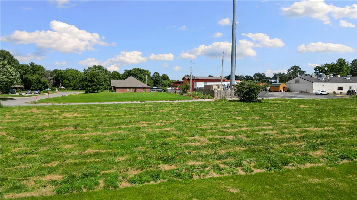 main property photo 17