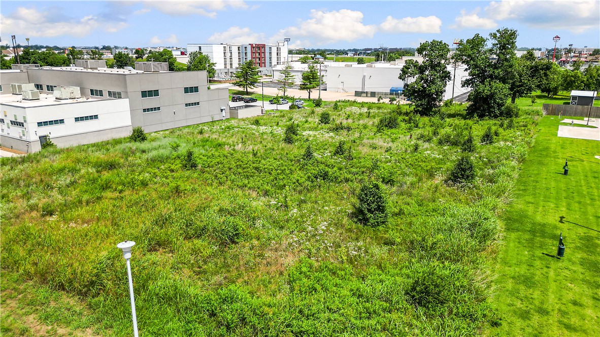 main property photo 6