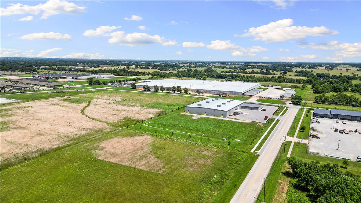 main property photo 11