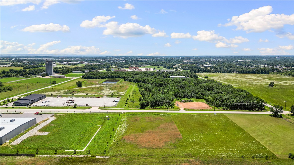 main property photo 7