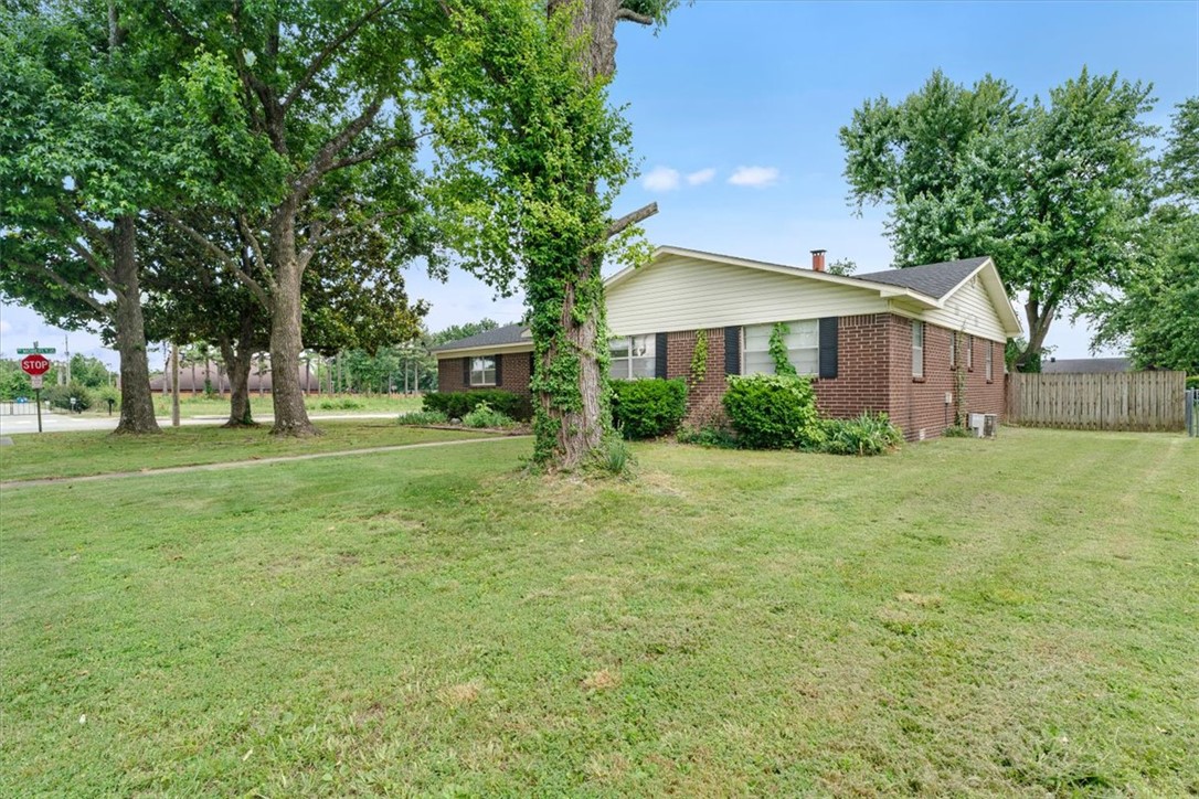 main property photo 9