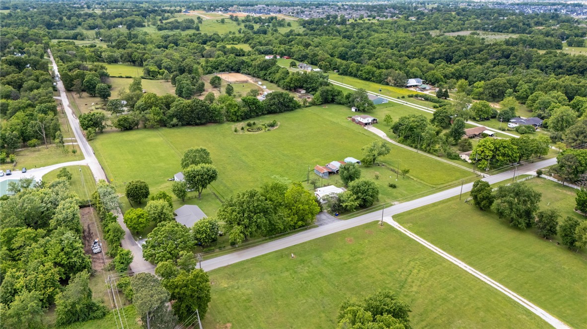 main property photo 11
