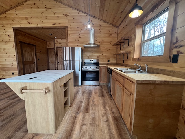 main property photo 12