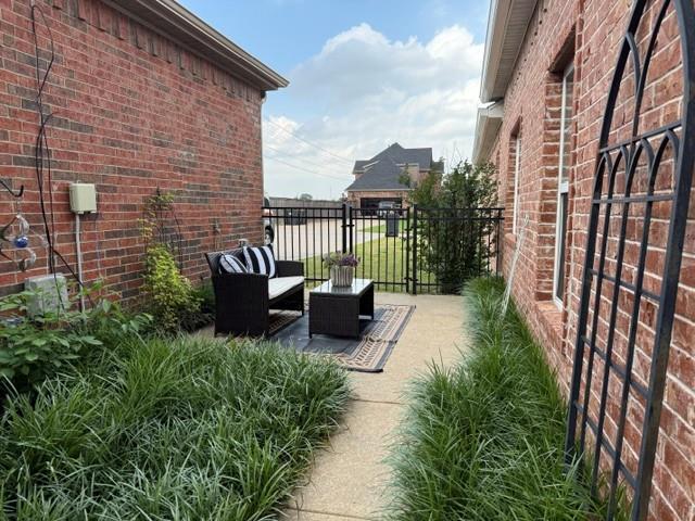 main property photo 13