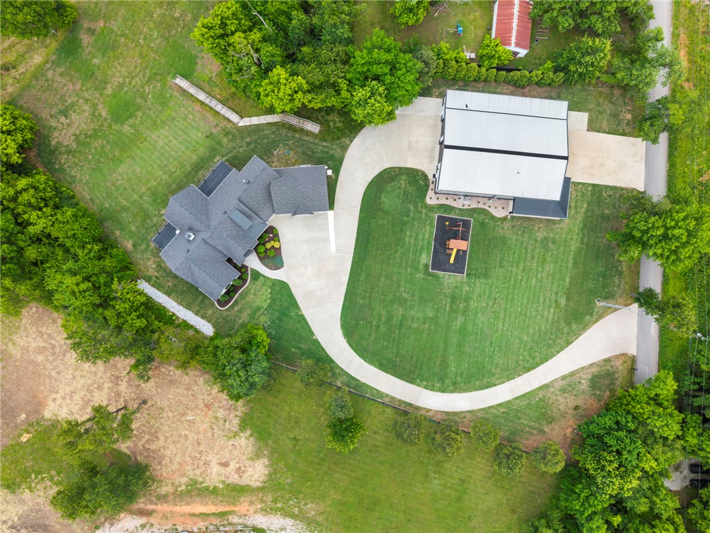 main property photo 48