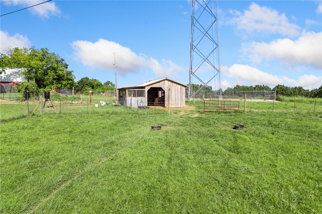 main property photo 26