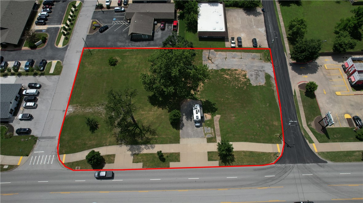 main property photo 10