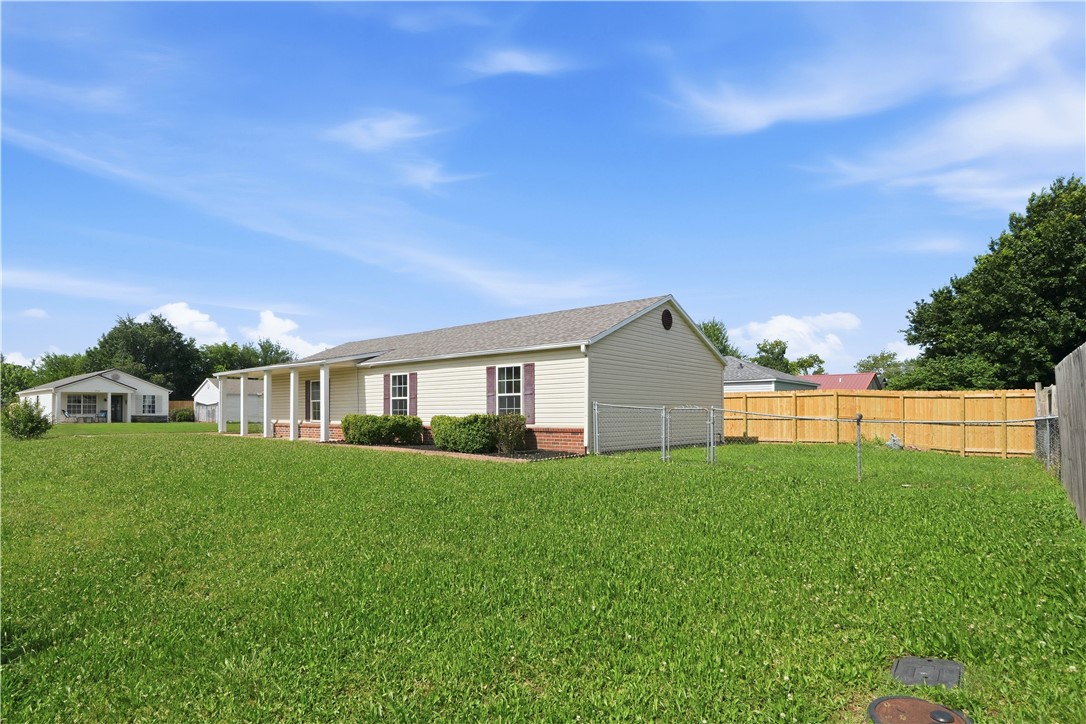 main property photo 30