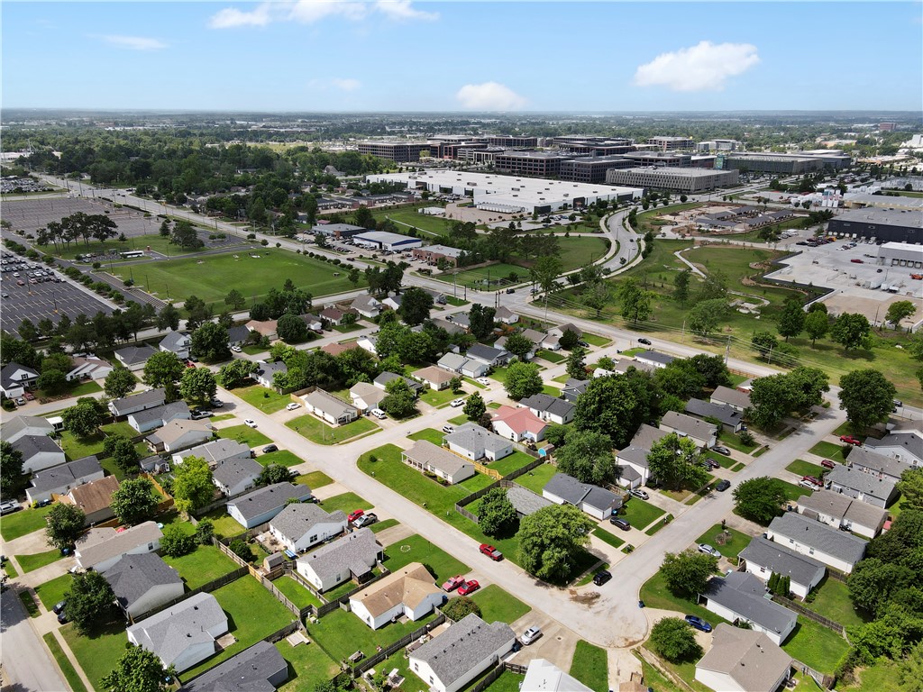 main property photo 40