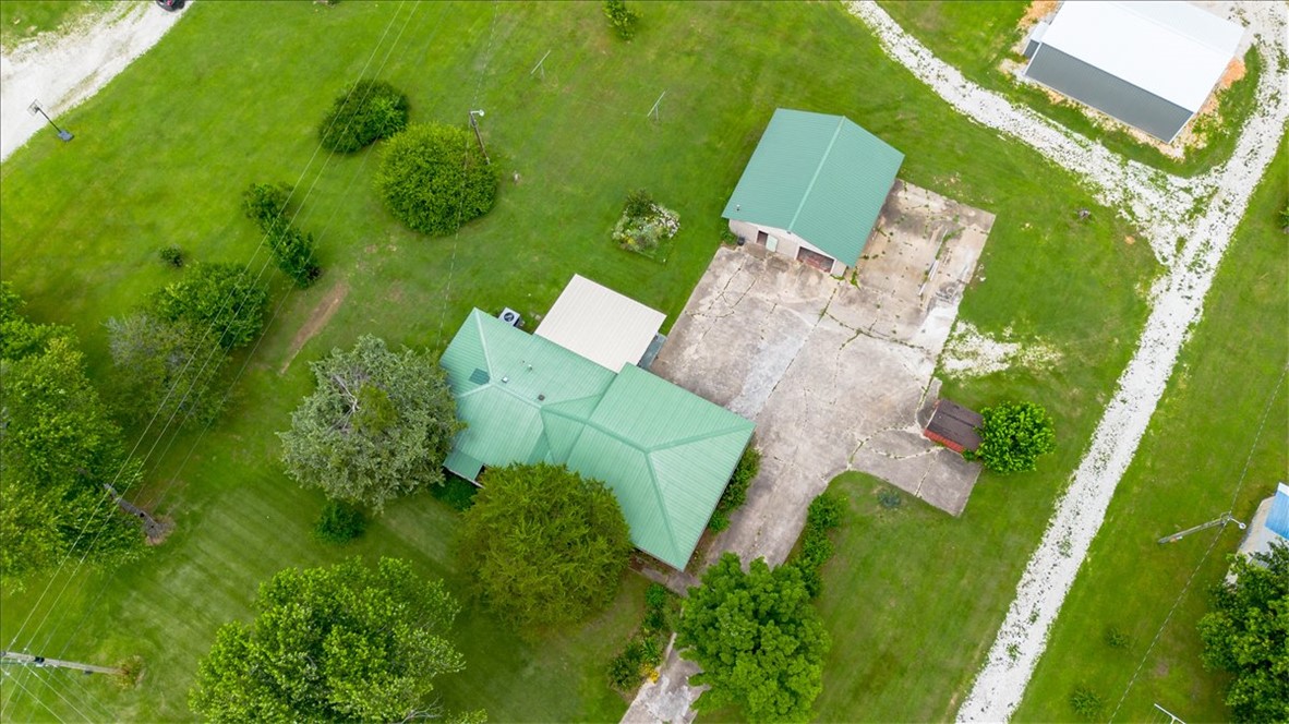 main property photo 45