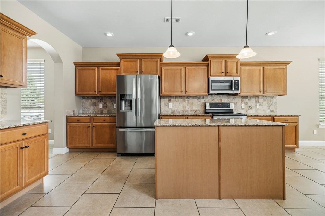 main property photo 17