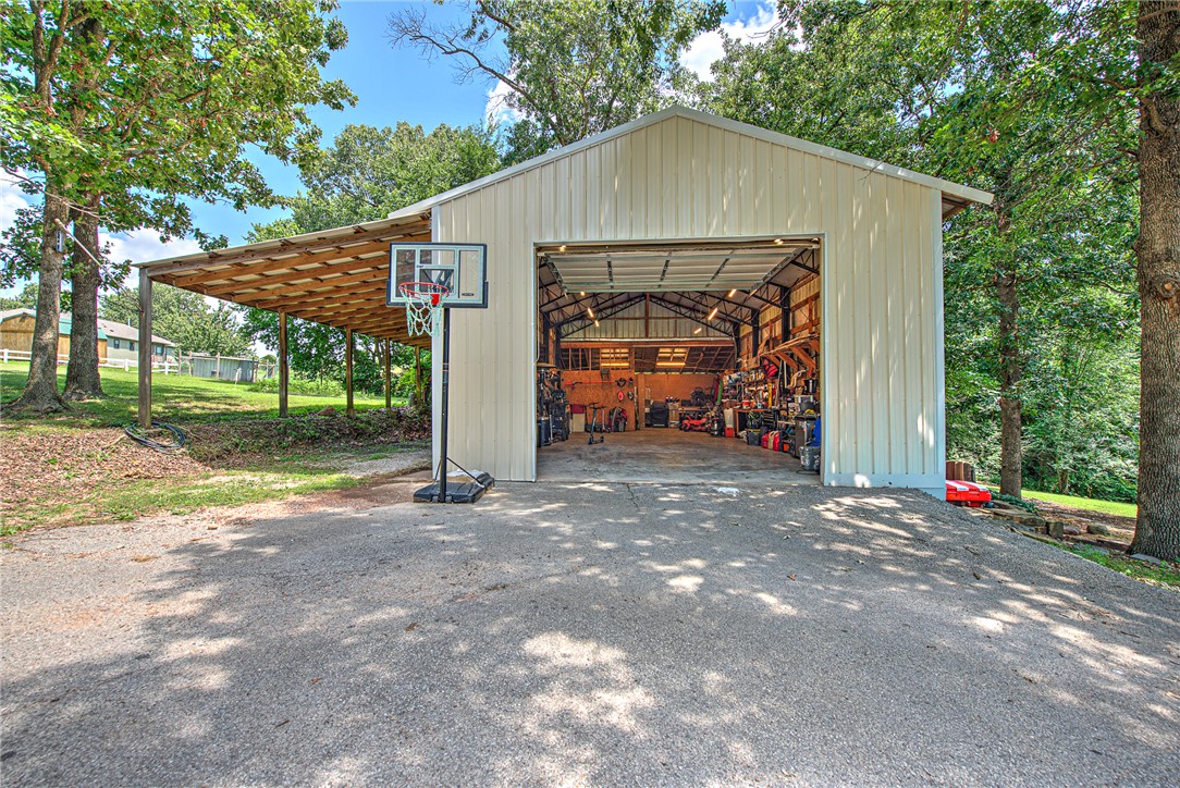 main property photo 32