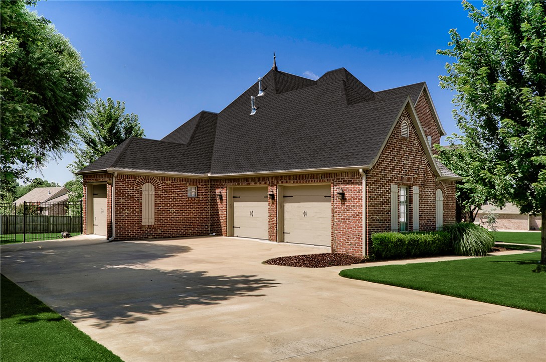 main property photo 26