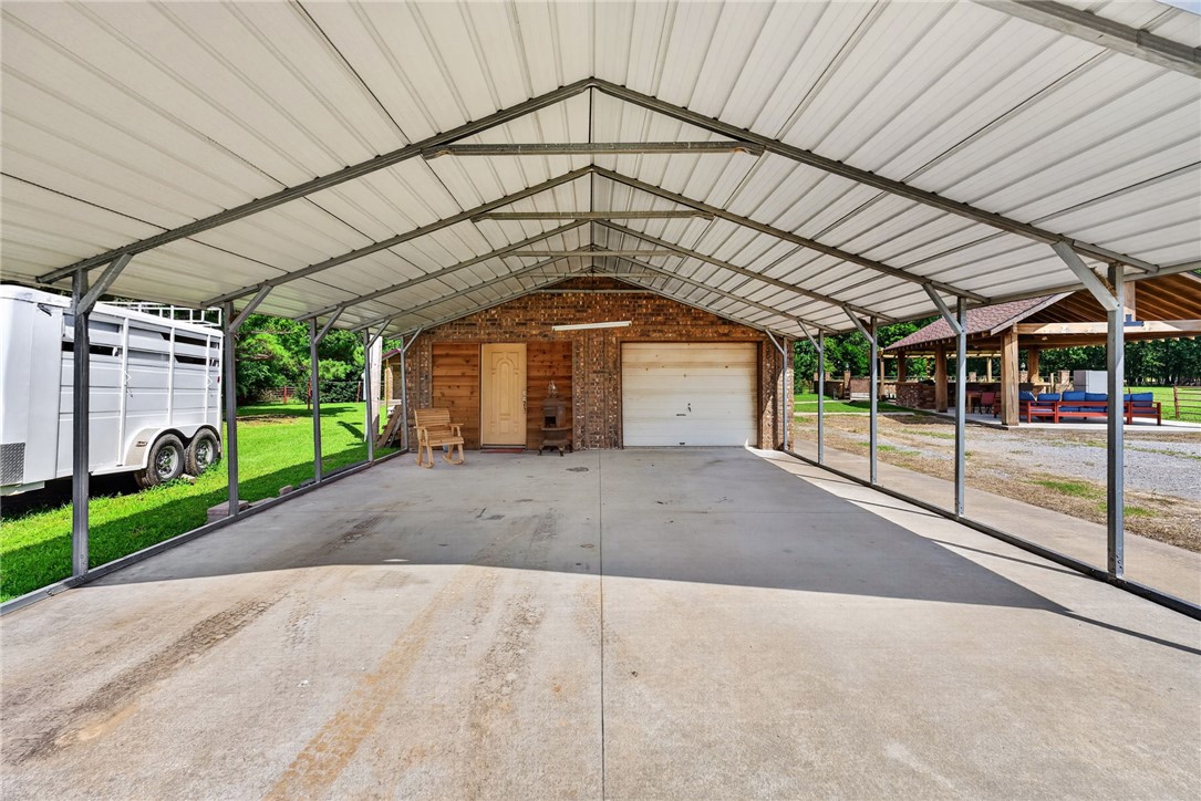main property photo 27